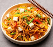 Paneer Schezwan Noodles (पनीर स्ज़ेचवान नूडल्स)