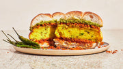 Mayonnaise Vada Pav (मियोनीज वड़ा पाव)    1 piece